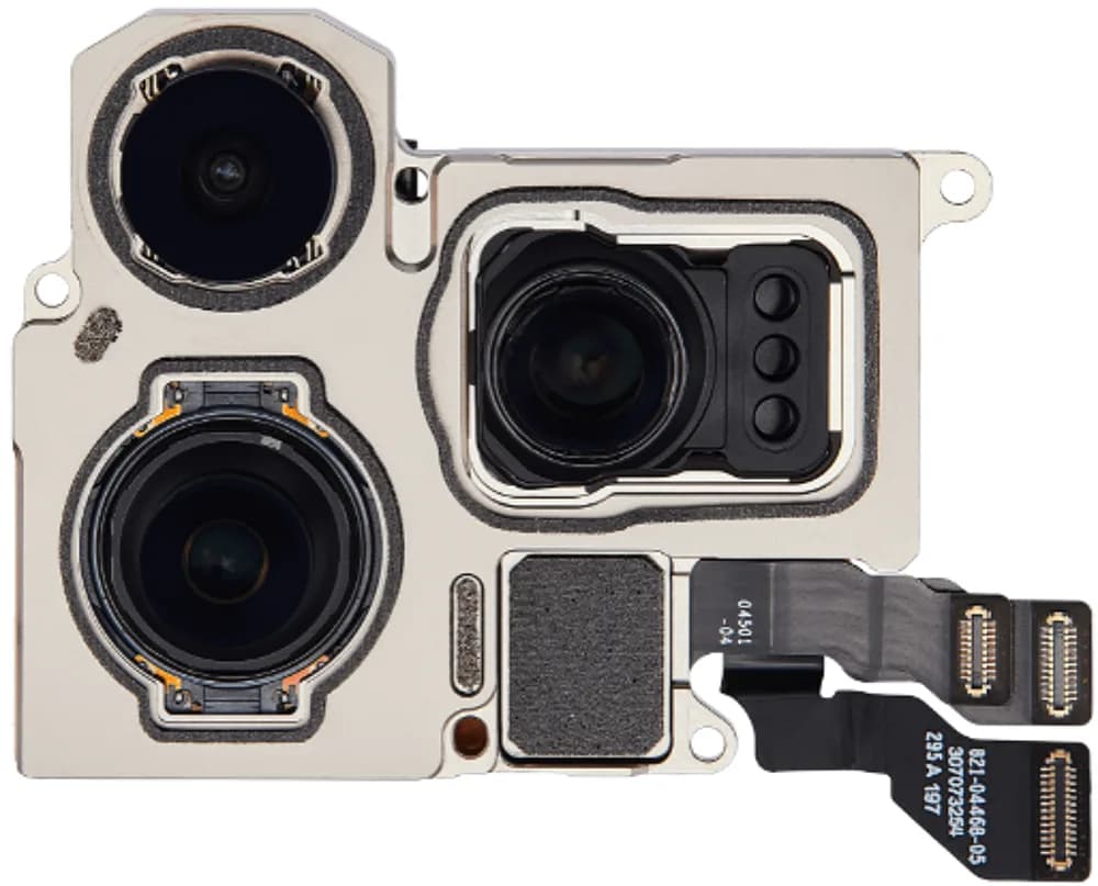 Rear camera iPhone 15 Pro Max - Pulled